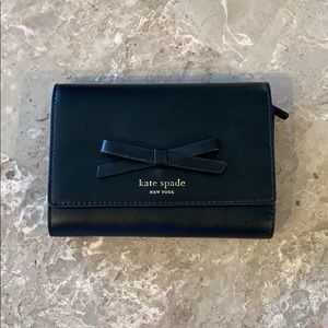 KATE SPADE Black Trifold Wallet.